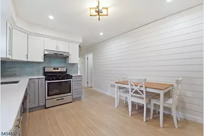 106 Hillcrest Ave, Woodland Park, NJ 07424 - Photo 10