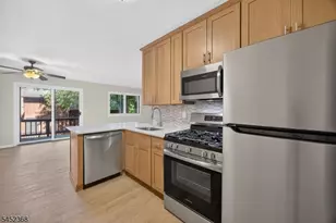 1 Sundance Ct, Vernon, NJ 07462 - Photo 2