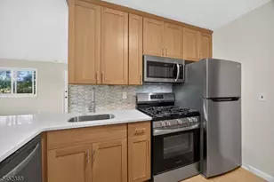 1 Sundance Ct, Vernon, NJ 07462 - Photo 4