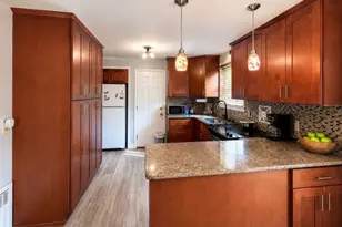 635 Robinson Terrace, Union Township, NJ 07083 - Photo 2