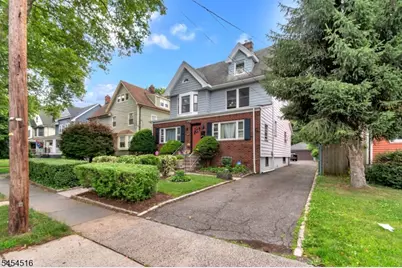 558 Argyle Ave #2, Orange, NJ 07050 - Photo 2