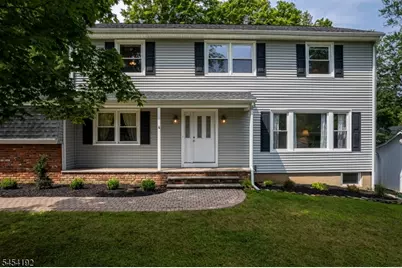 4 W Circuit Dr, Roxbury Township, NJ 07876 - Photo 4