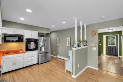 196 Asbury Anderson Road, Franklin Township, NJ 08802 - Photo 8