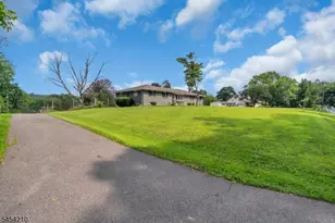 196 Asbury Anderson Rd, Franklin Township, NJ 08802 - Photo 34