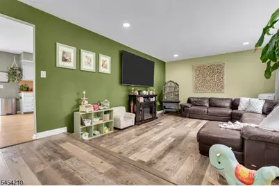 196 Asbury Anderson Road, Franklin Township, NJ 08802 - Photo 4