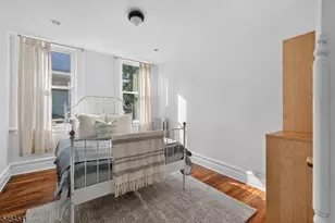 11 Stengel Ave, Newark, NJ 07112 - Photo 26