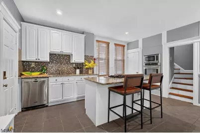 11 Stengel Ave, Newark, NJ 07112 - Photo 20