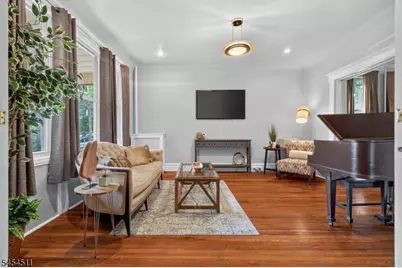 11 Stengel Ave, Newark, NJ 07112 - Photo 8