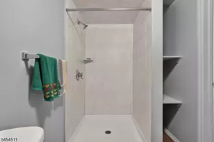 11 Stengel Ave, Newark, NJ 07112 - Photo 46