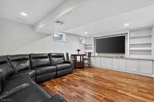 61 Dorchester Dr, Bernards Township, NJ 07920 - Photo 26