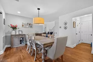 61 Dorchester Dr, Bernards Township, NJ 07920 - Photo 8