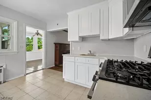 38 Lincoln Ave, West Orange Township, NJ 07052 - Photo 10