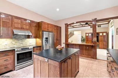300 Emerson Ln, Berkeley Heights Township, NJ 07922 - Photo 12