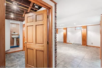 47 Ferncliff Rd, Parsippany, NJ 07950 - Photo 20