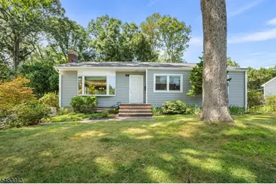47 Ferncliff Rd, Parsippany, NJ 07950 - Photo 2