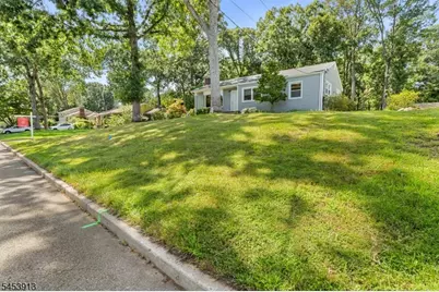 47 Ferncliff Rd, Parsippany, NJ 07950 - Photo 4