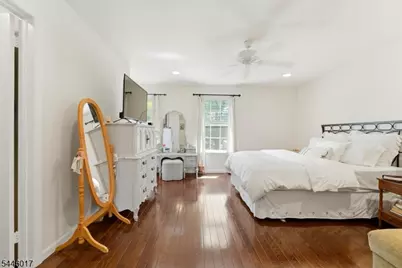 26 Alameda Ct, Eatontown Boro, NJ 07724 - Photo 20