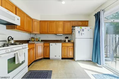 26 Alameda Ct, Eatontown Boro, NJ 07724 - Photo 18