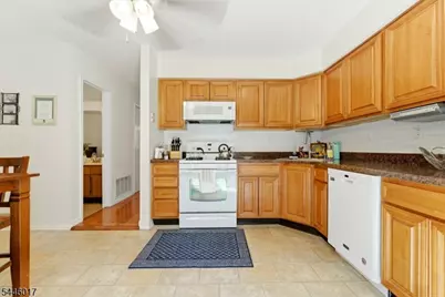 26 Alameda Ct, Eatontown Boro, NJ 07724 - Photo 16