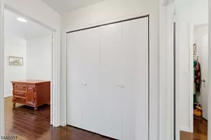 26 Alameda Ct, Eatontown Boro, NJ 07724 - Photo 30