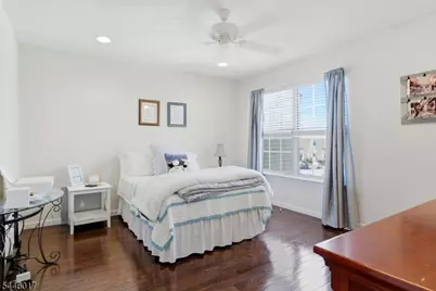 26 Alameda Ct, Eatontown Boro, NJ 07724 - Photo 26