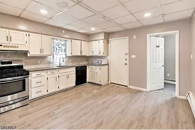 39 La France Ave, Bloomfield, NJ 07003 - Photo 4