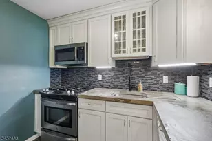 25 River Rd, Nutley Twp., NJ 07110 - Photo 10