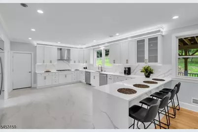 1395 Washington Valley Rd, Bridgewater, NJ 08807 - Photo 8
