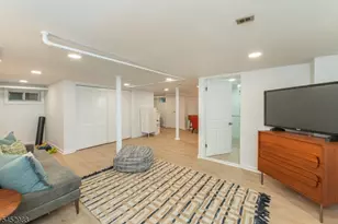 22 Euclid Pl, Montclair, NJ 07042 - Photo 22