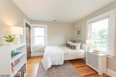 22 Euclid Pl, Montclair, NJ 07042 - Photo 18