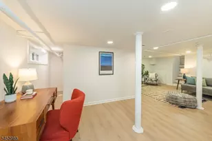 22 Euclid Pl, Montclair, NJ 07042 - Photo 24