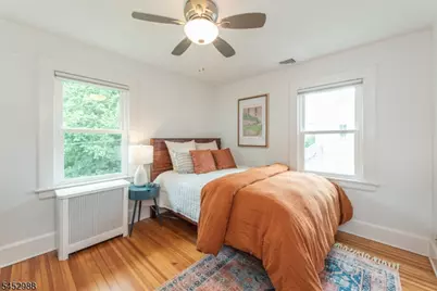 22 Euclid Pl, Montclair, NJ 07042 - Photo 16