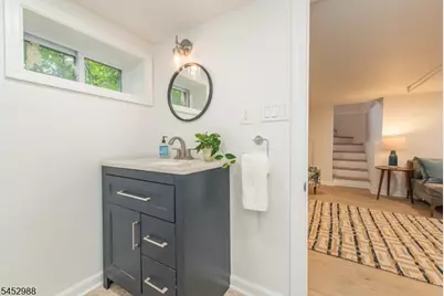 22 Euclid Pl, Montclair, NJ 07042 - Photo 26
