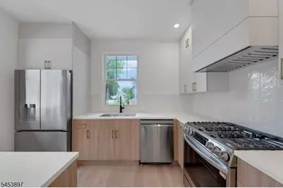 20 Lexington Ave #1, Montclair, NJ 07042 - Photo 8