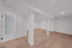 20 Lexington Ave, Montclair, NJ 07042 - Photo 22