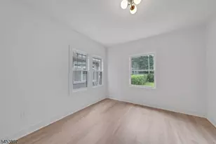 20 Lexington Ave, Montclair, NJ 07042 - Photo 12