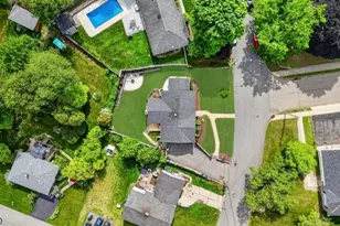 840 Lopatcong St, Belvidere, NJ 07823 - Photo 2