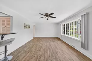 840 Lopatcong St, Belvidere, NJ 07823 - Photo 10