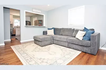 22 Center St, Bernardsville, NJ 07924 - Photo 2