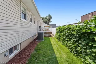 38 Parson Rd, Clifton, NJ 07012 - Photo 32