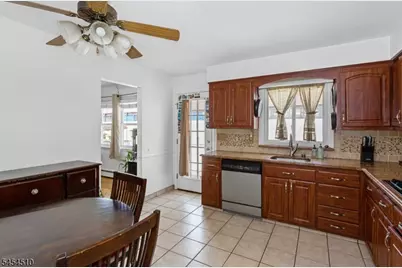 38 Parson Rd, Clifton, NJ 07012 - Photo 8