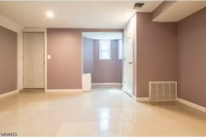 272 N 7th St, Newark, NJ 07107 - Photo 34