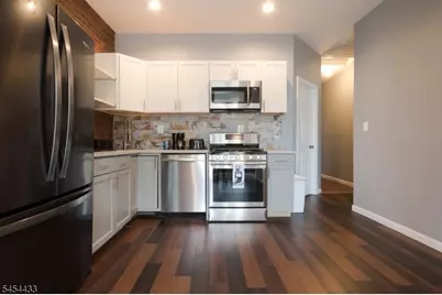 272 N 7th St, Newark, NJ 07107 - Photo 8