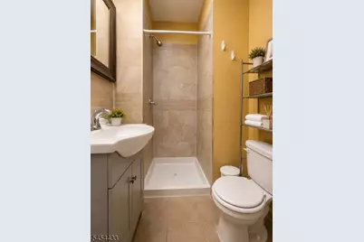 272 N 7th St, Newark, NJ 07107 - Photo 32