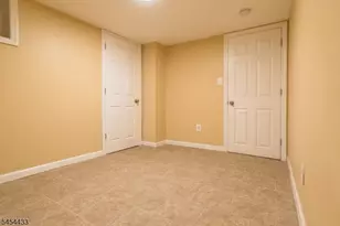 272 N 7th St, Newark, NJ 07107 - Photo 36