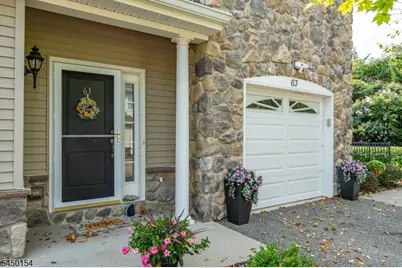 63 Red Oak Ct, Wanaque, NJ 07420 - Photo 2