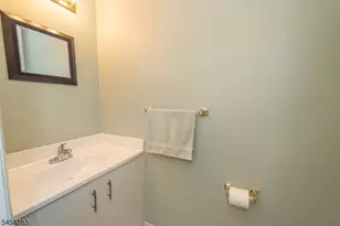 45 Sampson St, Saddle Brook Township, NJ 07663 - Photo 16