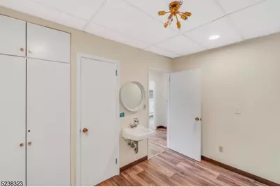 543 Valley Rd Unit 4, Montclair, NJ 07043 - Photo 8