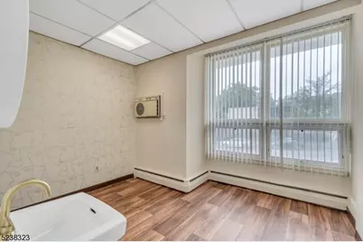 543 Valley Rd Unit 4, Montclair, NJ 07043 - Photo 14
