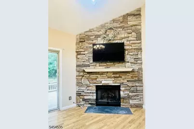 45 Rhea Run, Hampton Township, NJ 07860 - Photo 10